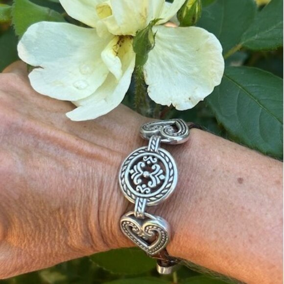 BRIGHTON “Fleur De Lis” Hearts Brown Leather BRACELET - Picture 3 of 10